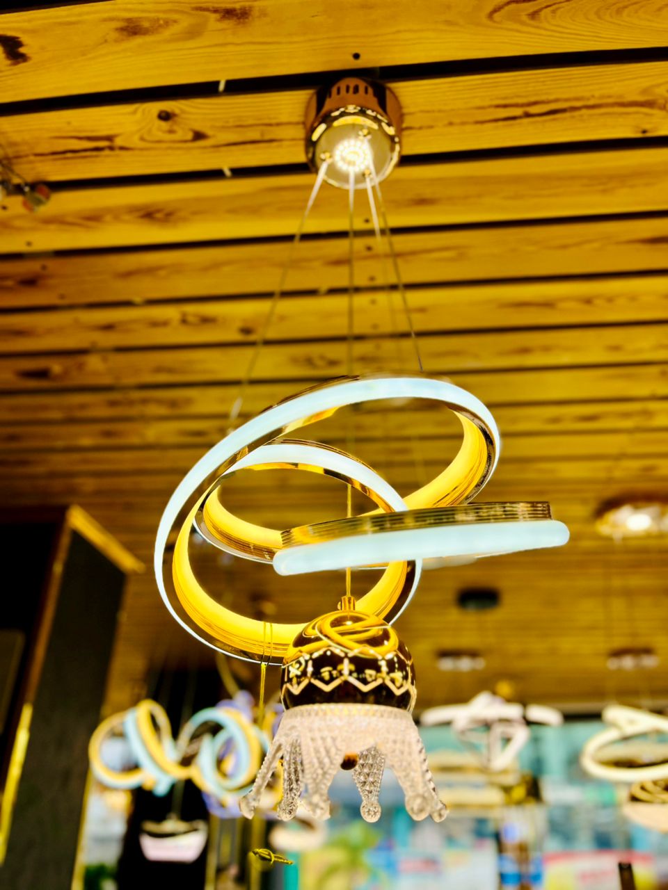 LUSTRE LED K7150 FGD / ثريا لاد