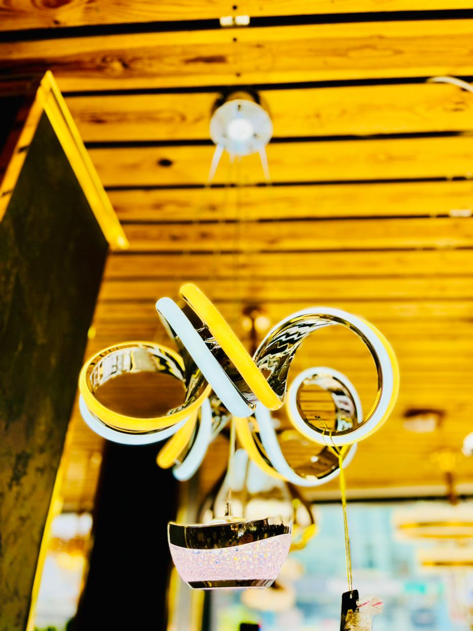 LUSTRE LED K7133 CH / ثريا لاد