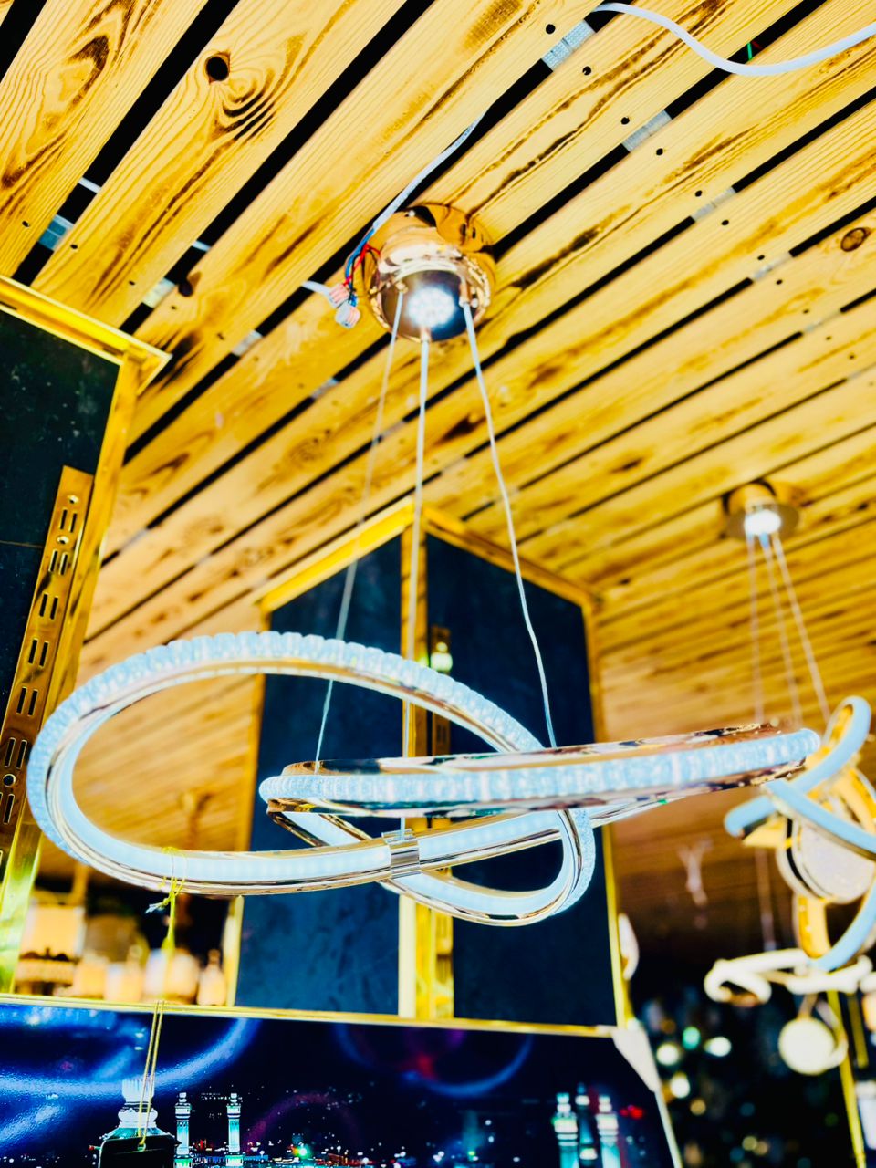 LUSTRE LED 111 FGD / ثريا لاد