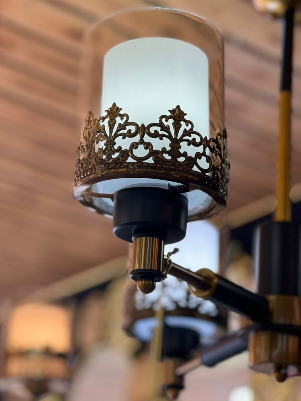 LUSTRE CLASSIQUE 3 LAMPE HB1003